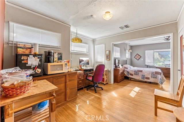 2042 Rome, Los Angeles, CA 90065