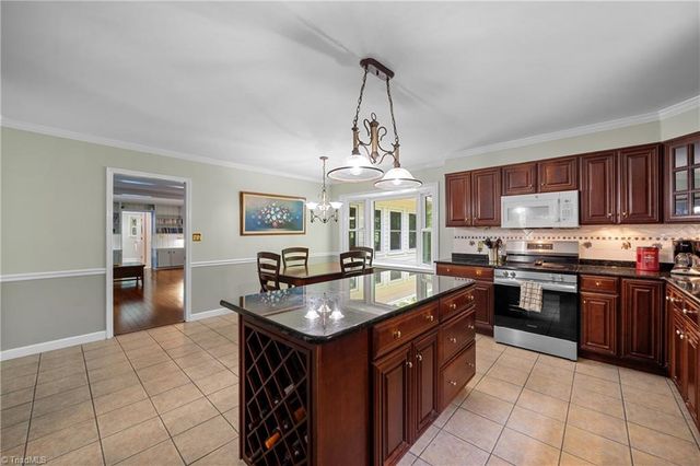 4820 Bent Ridge Lane, Clemmons, NC 27012