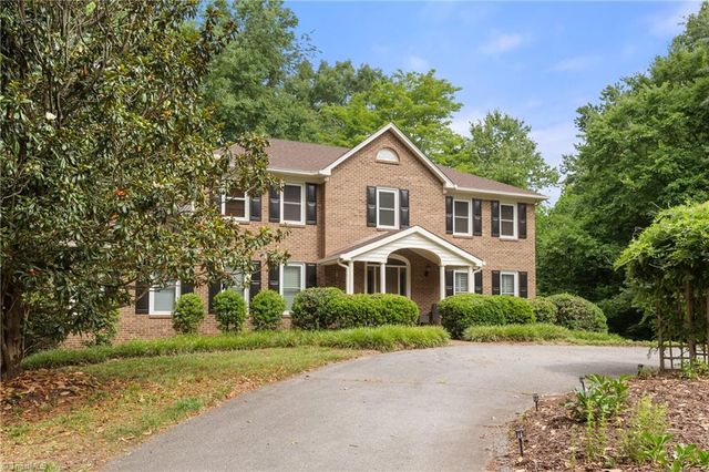 4820 Bent Ridge Lane, Clemmons, NC 27012