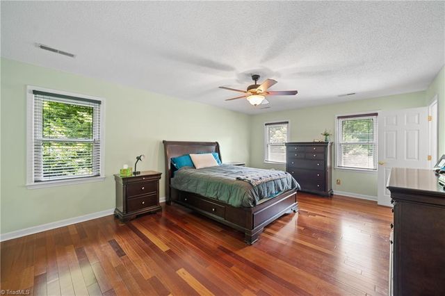 4820 Bent Ridge Lane, Clemmons, NC 27012