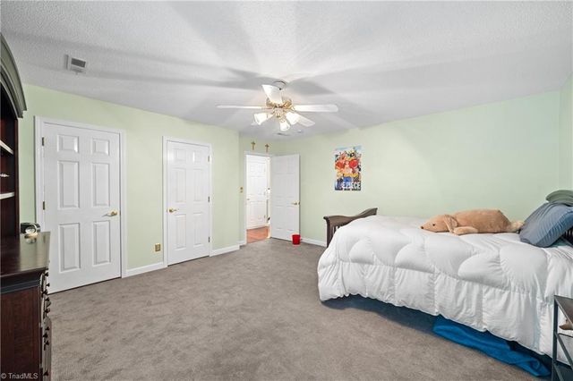 4820 Bent Ridge Lane, Clemmons, NC 27012