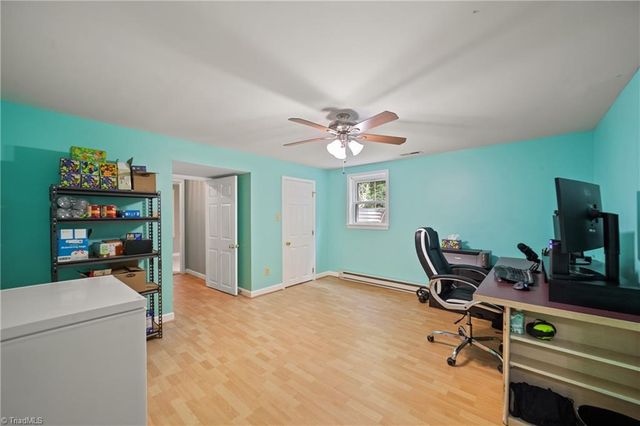 4820 Bent Ridge Lane, Clemmons, NC 27012