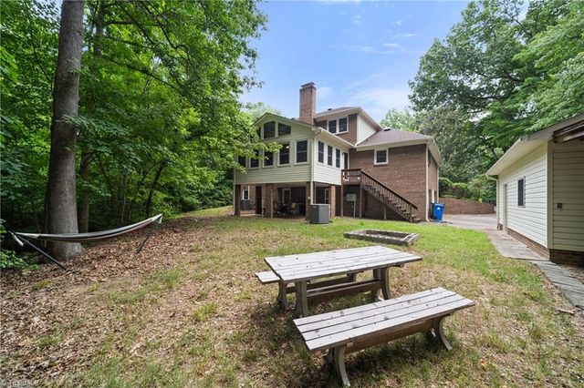 4820 Bent Ridge Lane, Clemmons, NC 27012