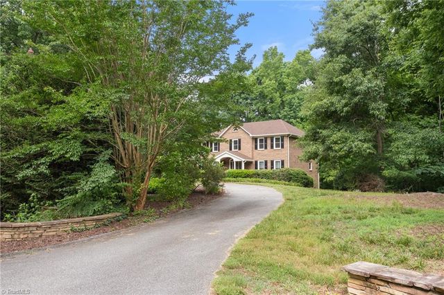 4820 Bent Ridge Lane, Clemmons, NC 27012