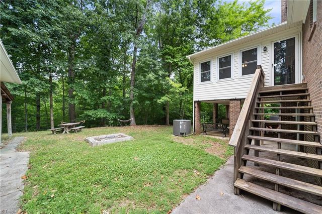 4820 Bent Ridge Lane, Clemmons, NC 27012