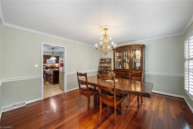 4820 Bent Ridge Lane, Clemmons, NC 27012