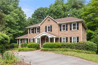 4820 Bent Ridge Lane, Clemmons, NC 27012
