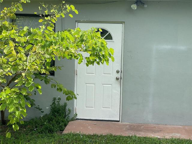 1567 NE 110th Ter C, Miami, FL 33161