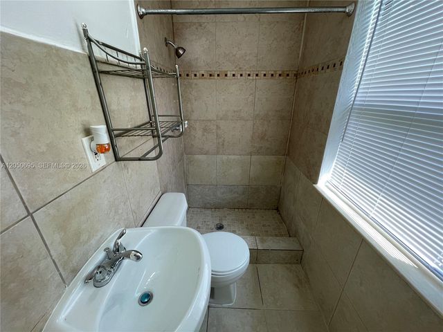 1567 NE 110th Ter C, Miami, FL 33161