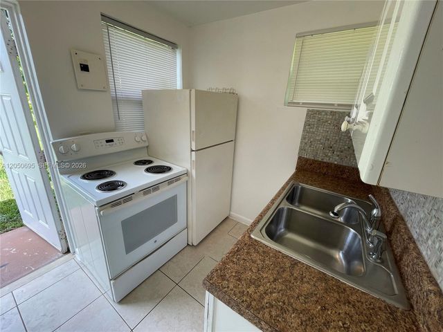 1567 NE 110th Ter C, Miami, FL 33161