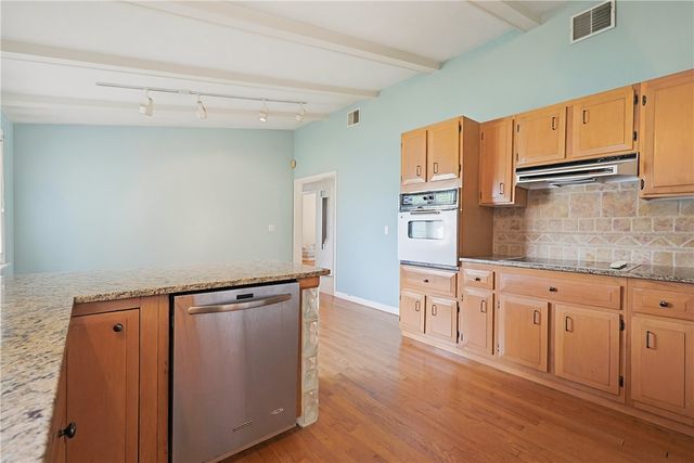 32 Brookfarm Road, North Providence, RI 02904