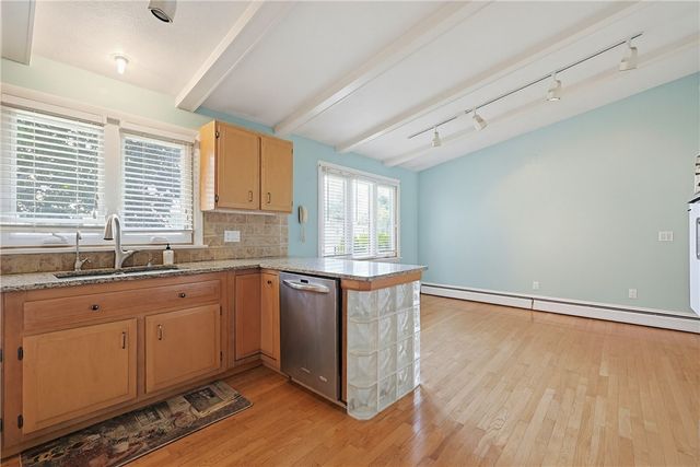 32 Brookfarm Road, North Providence, RI 02904