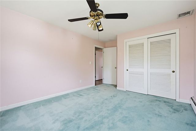 32 Brookfarm Road, North Providence, RI 02904