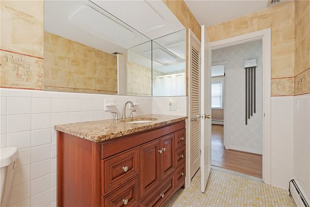 32 Brookfarm Road, North Providence, RI 02904