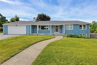 32 Brookfarm Road, North Providence, RI 02904