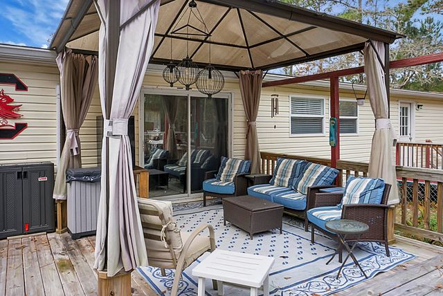 220 Albacore Road, Bonneau, SC 29431