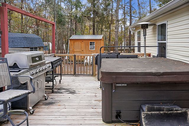 220 Albacore Road, Bonneau, SC 29431