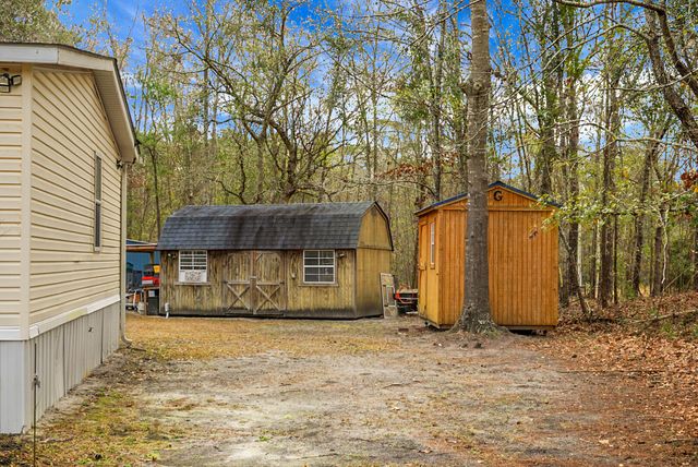 220 Albacore Road, Bonneau, SC 29431