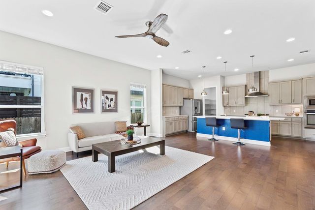 5000 Mandevilla DR, Austin, TX 78739