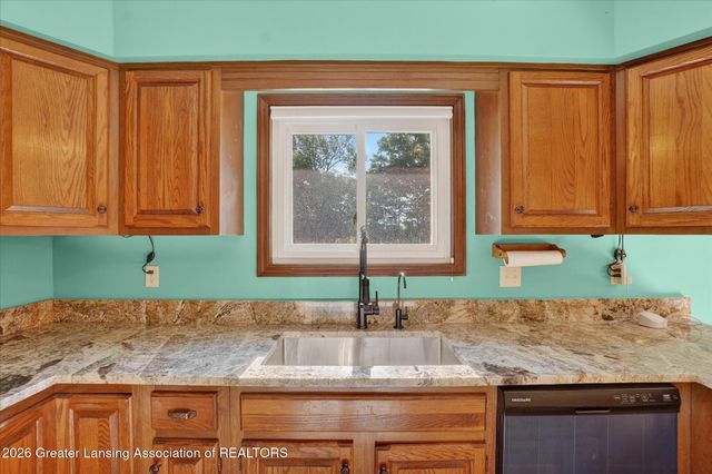 16871 Cynthia Lane, Haslett, MI 48840