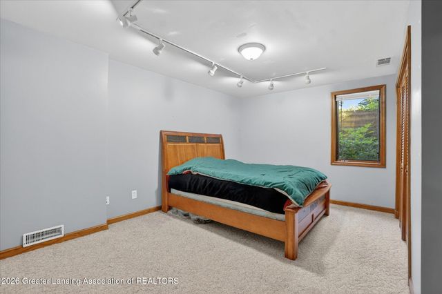 16871 Cynthia Lane, Haslett, MI 48840
