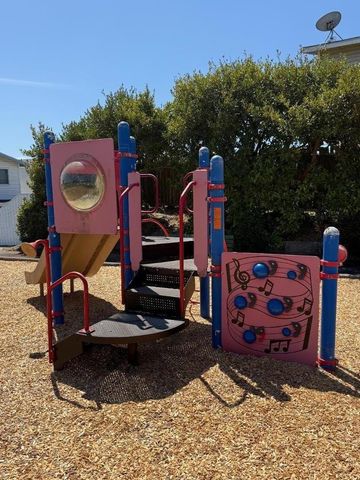 28 Camelot Court, Daly City, CA 94015