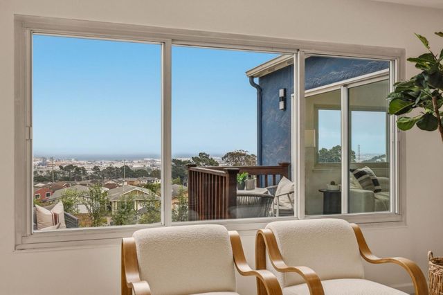 28 Camelot Court, Daly City, CA 94015