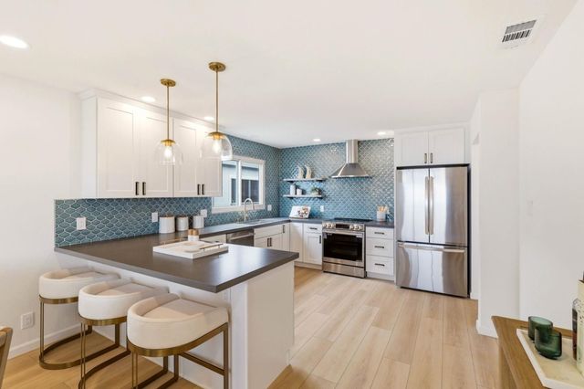28 Camelot Court, Daly City, CA 94015