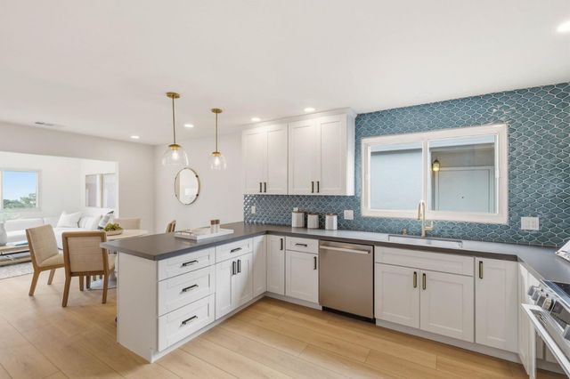 28 Camelot Court, Daly City, CA 94015
