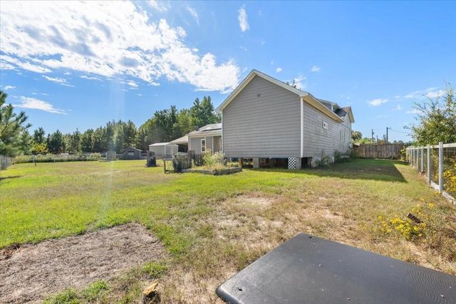 122 County Road 5019, Cleveland, TX 77327