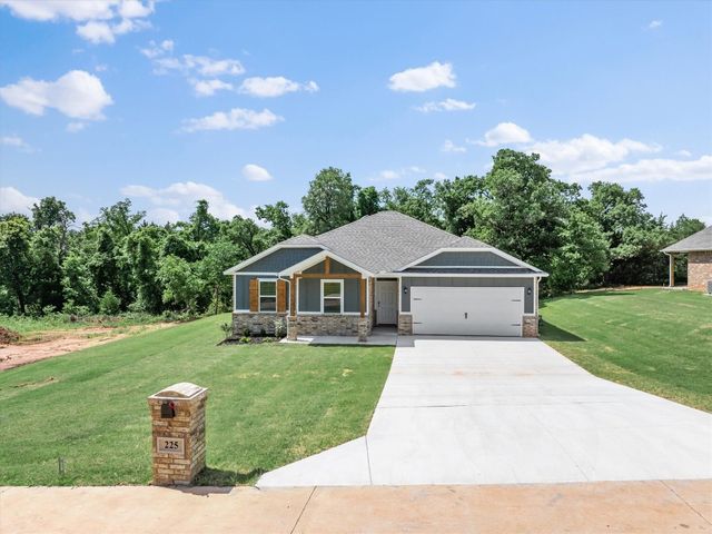225 Stella Trail, Guthrie, OK 73044
