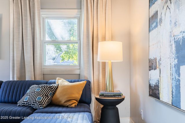 16653 Jerry Road, Lansing, MI 48906