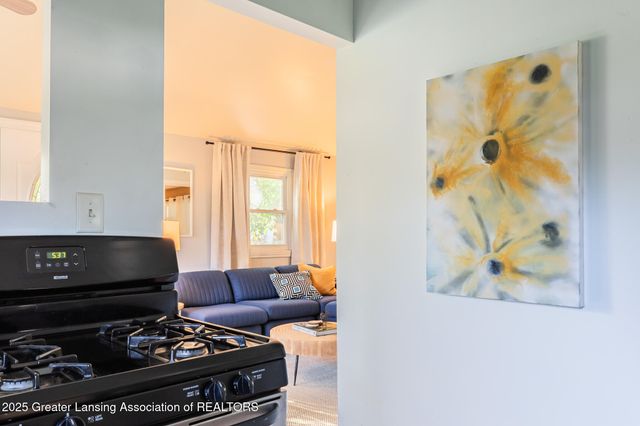 16653 Jerry Road, Lansing, MI 48906