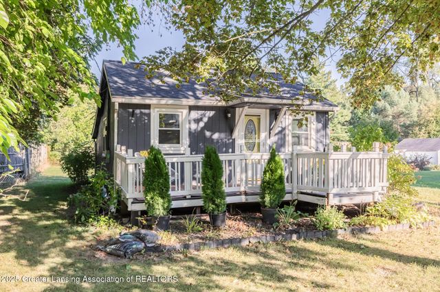 16653 Jerry Road, Lansing, MI 48906