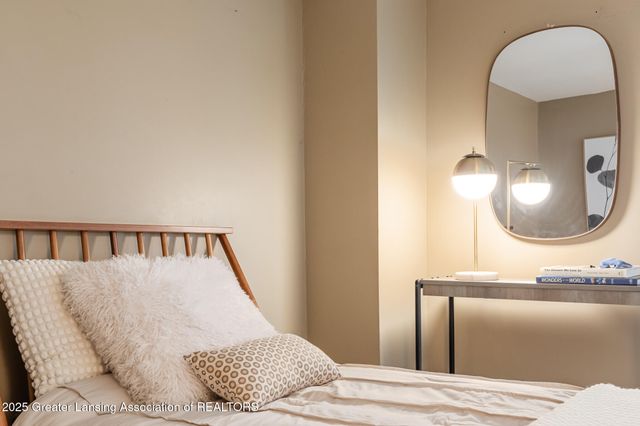 16653 Jerry Road, Lansing, MI 48906