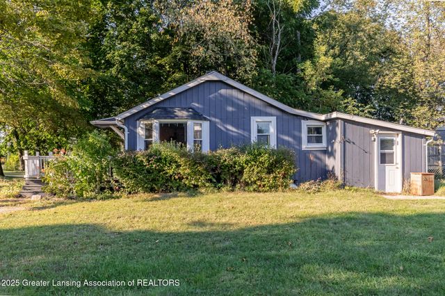 16653 Jerry Road, Lansing, MI 48906