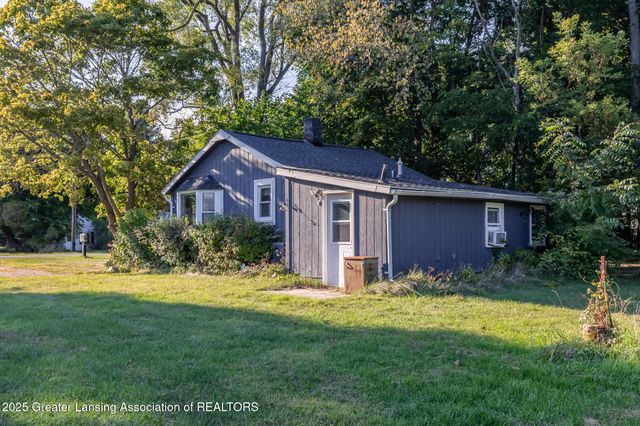 16653 Jerry Road, Lansing, MI 48906