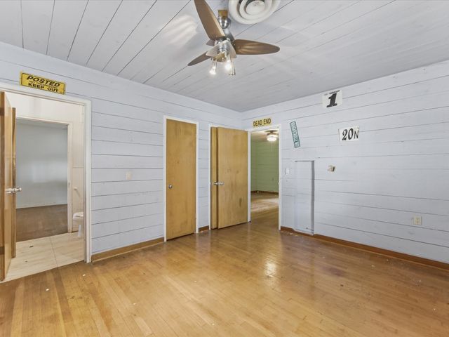 901 S College Avenue, Decatur, TX 76234