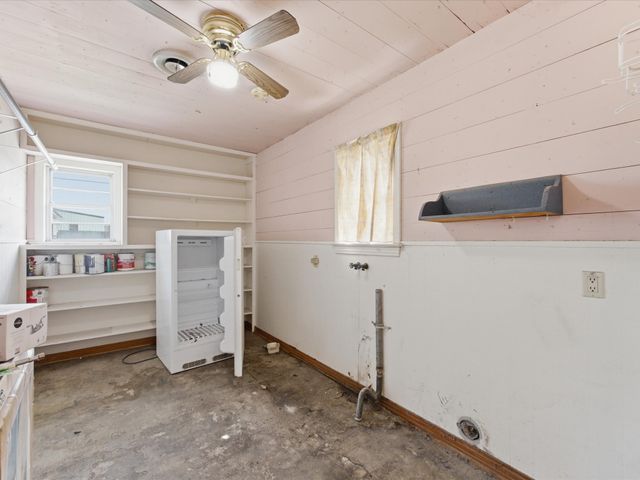 901 S College Avenue, Decatur, TX 76234