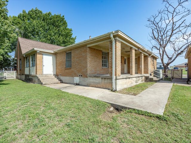 901 S College Avenue, Decatur, TX 76234