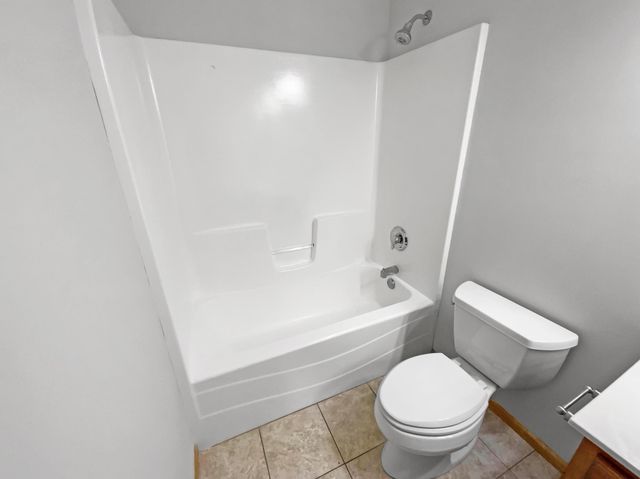 515 Saxon Drive, Elko New Market, MN 55054