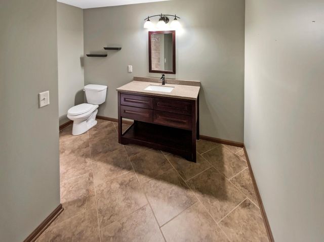 515 Saxon Drive, Elko New Market, MN 55054