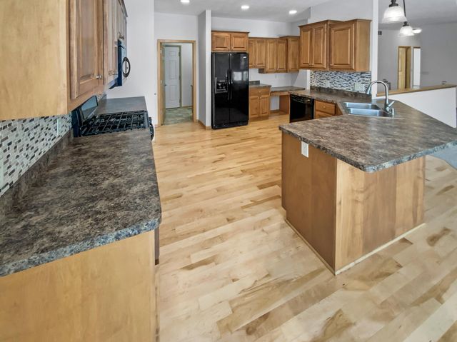 515 Saxon Drive, Elko New Market, MN 55054