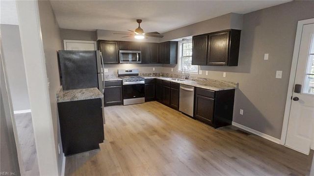 105 Lamplighter PL, Williamsburg, VA 23185