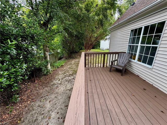 105 Lamplighter PL, Williamsburg, VA 23185