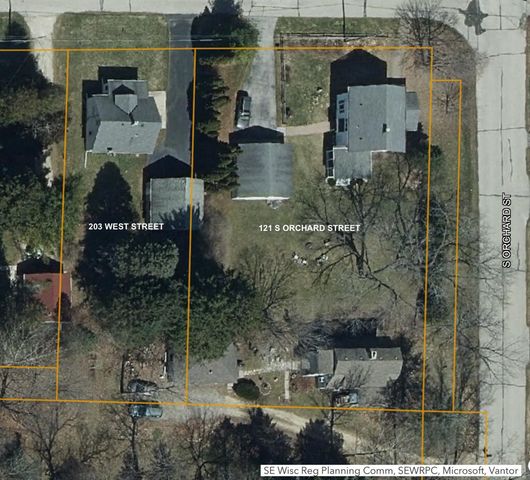 203 West STREET, Thiensville, WI 53092