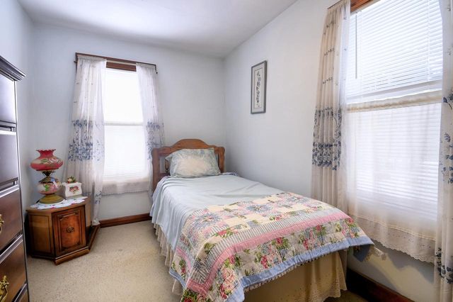 203 West STREET, Thiensville, WI 53092