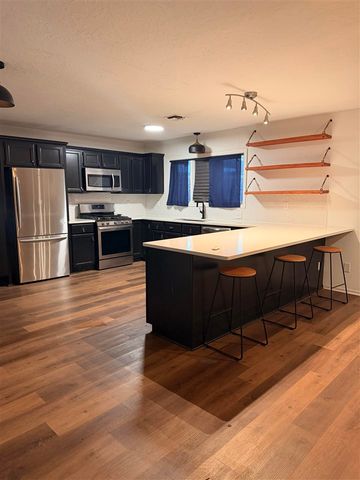 4812 SE Brigadoon Pl, Lawton, OK 73501