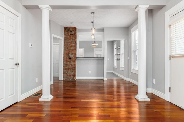 288 E 4th Avenue, Columbus, OH 43201