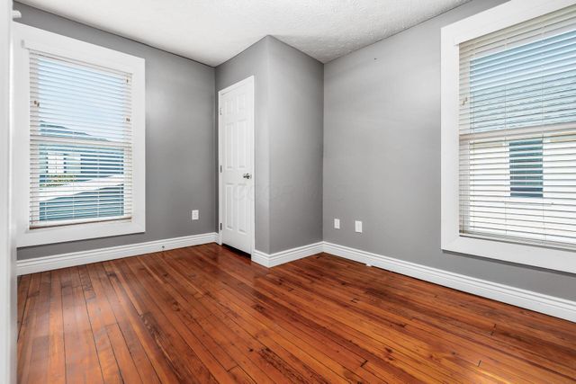 288 E 4th Avenue, Columbus, OH 43201